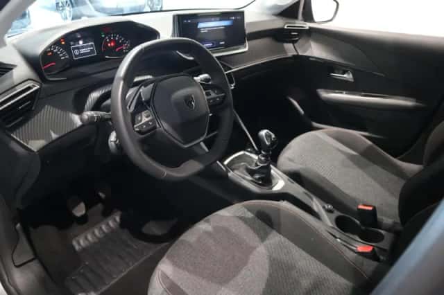 Peugeot 208 (2025) thumbnail 8