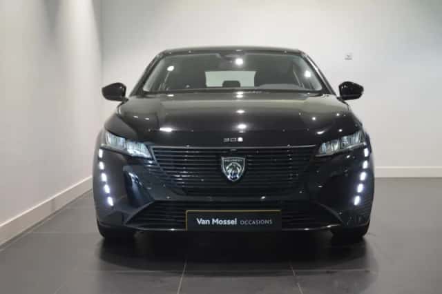 Peugeot 308 (2022) thumbnail 3