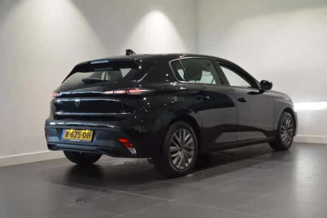 Peugeot 308 (2022) thumbnail 5