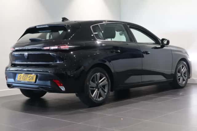 Peugeot 308 (2023) thumbnail 5