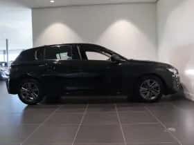 Peugeot 308 (2023) thumbnail 7