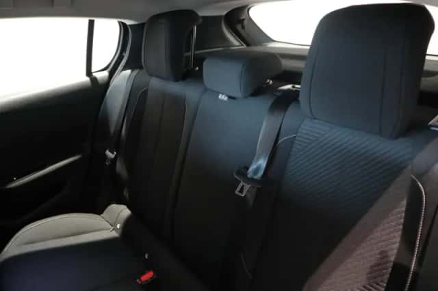 Peugeot 308 (2023) thumbnail 10