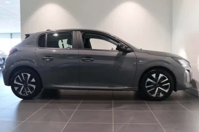 Peugeot 208 (2024) thumbnail 7