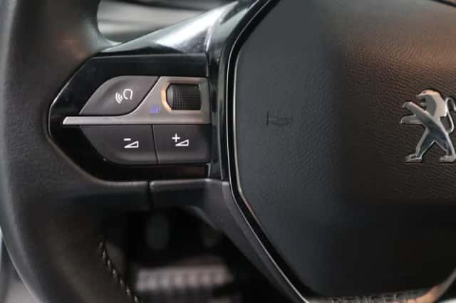 Peugeot 208 (2022) thumbnail 13