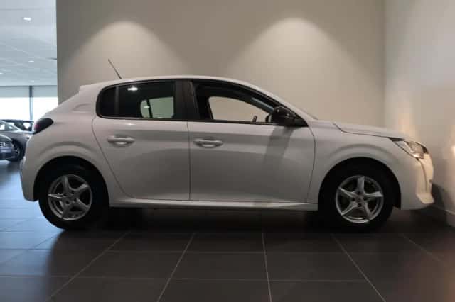 Peugeot 208 (2022) thumbnail 7