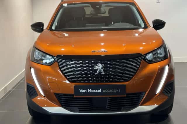 Peugeot 2008 (2022) thumbnail 3