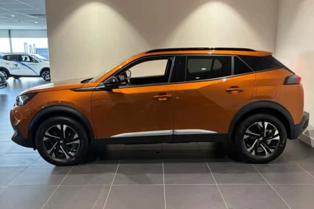 Peugeot 2008 (2022) thumbnail 4