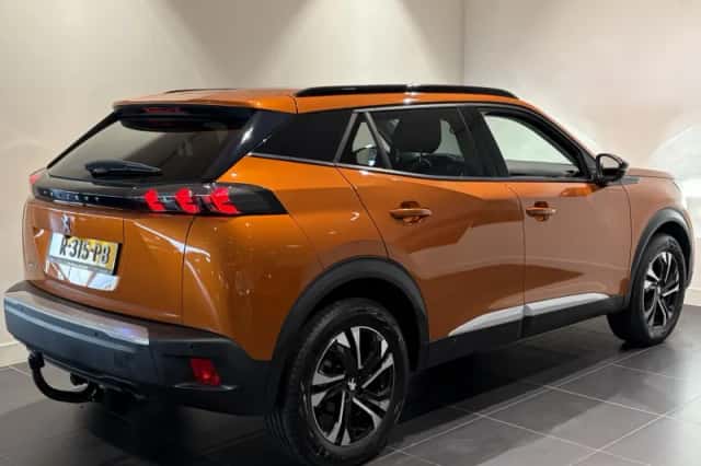 Peugeot 2008 (2022) thumbnail 5