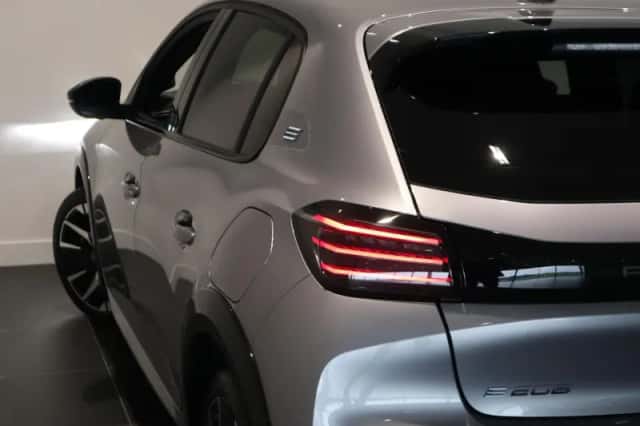 Peugeot 208 (2025) thumbnail 31