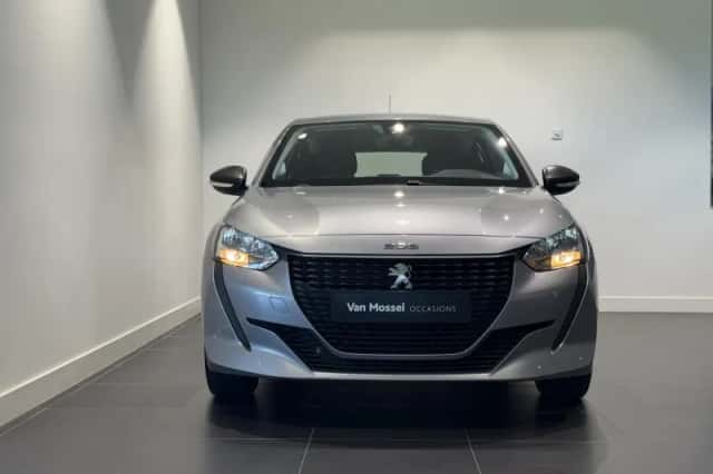 Peugeot 208 (2021) thumbnail 3