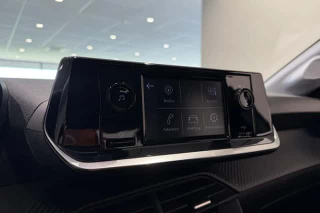 Peugeot 208 (2021) thumbnail 6
