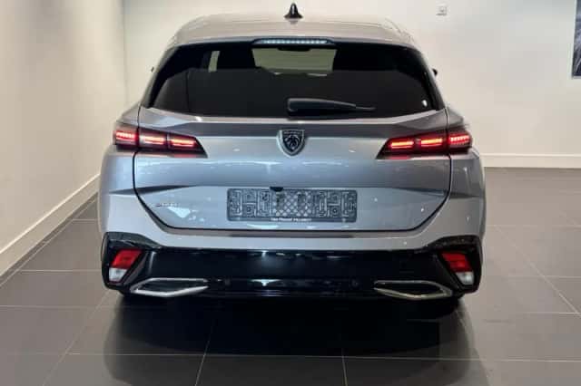 Peugeot 308 (2023) thumbnail 6