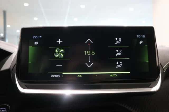 Peugeot 2008 (2022) thumbnail 19