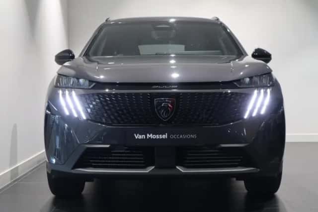 Peugeot 5008 (2025) thumbnail 2