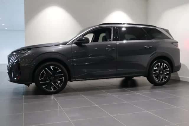 Peugeot 5008 (2025) thumbnail 3
