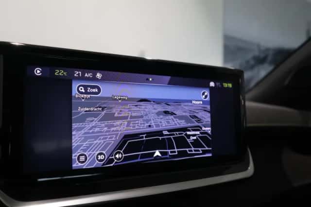 Peugeot e-2008 (2025) thumbnail 17