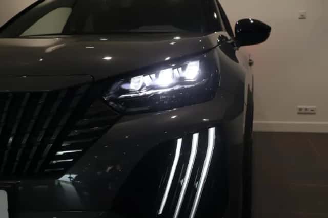 Peugeot e-2008 (2025) thumbnail 9
