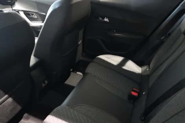 Peugeot 2008 (2025) thumbnail 23