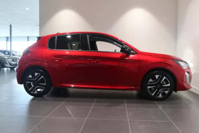 Peugeot 208 (2025) thumbnail 7