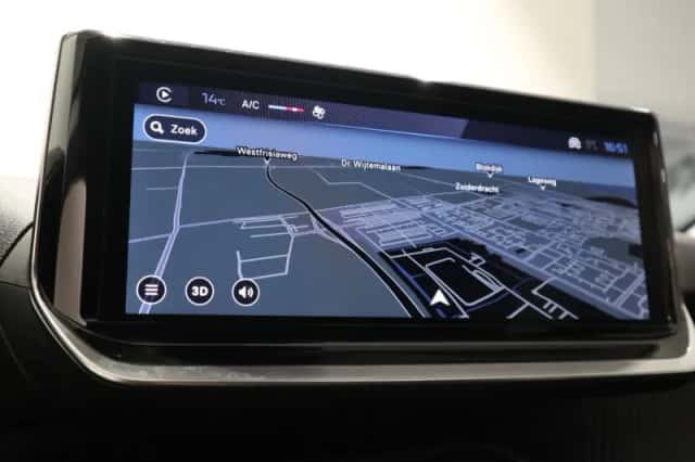 Peugeot 208 (2024) thumbnail 15