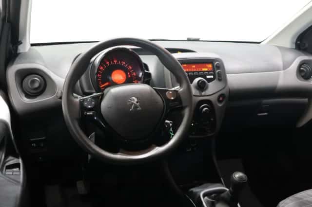 Peugeot 108 (2021) thumbnail 17