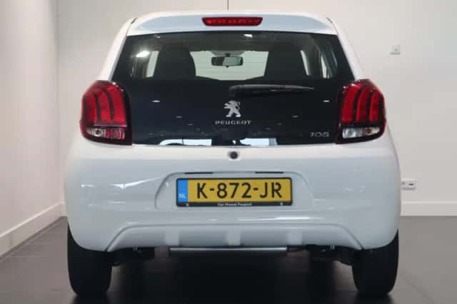 Peugeot 108 (2021) thumbnail 6