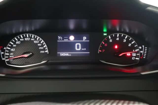 Peugeot 2008 (2023) thumbnail 12