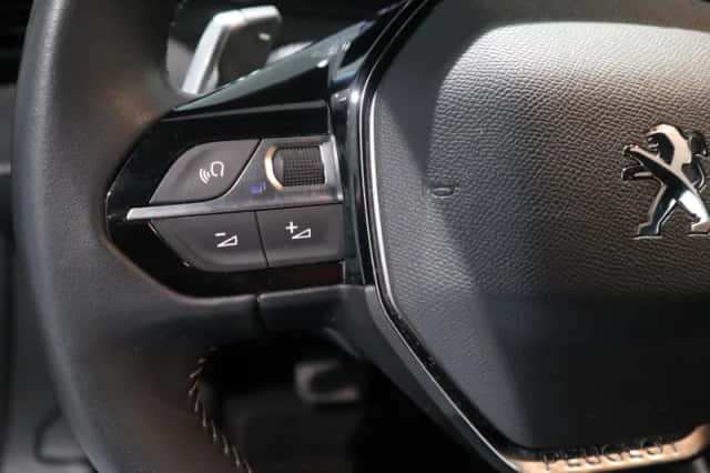 Peugeot 2008 (2023) thumbnail 13