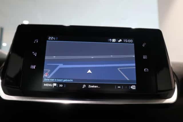 Peugeot 2008 (2023) thumbnail 17