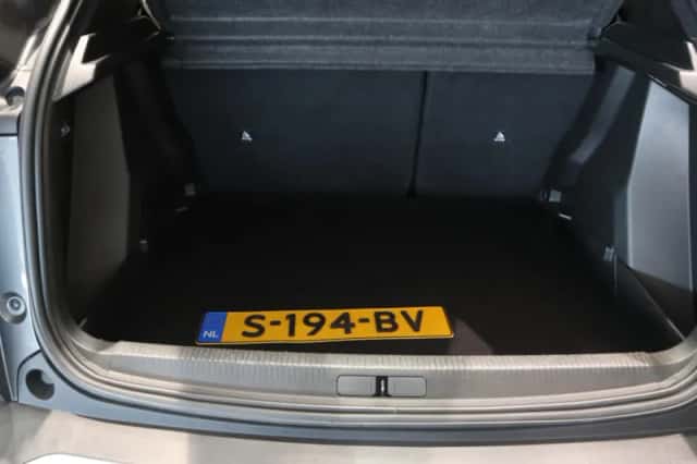 Peugeot 2008 (2023) thumbnail 20