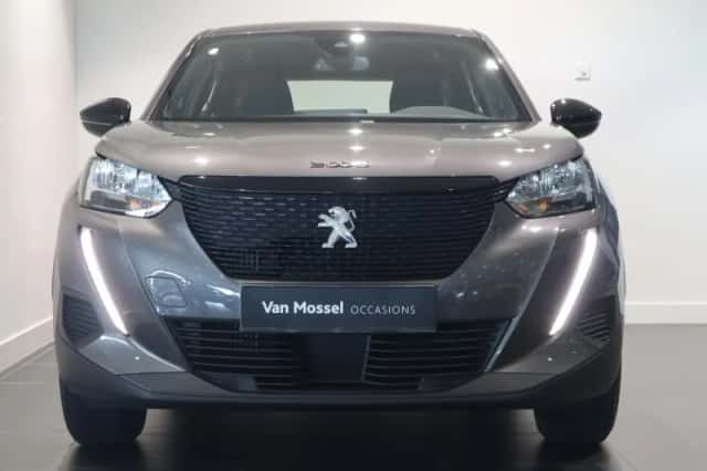 Peugeot 2008 (2023) thumbnail 3