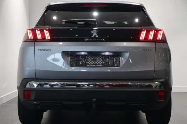 Peugeot 3008 (2021) thumbnail 5