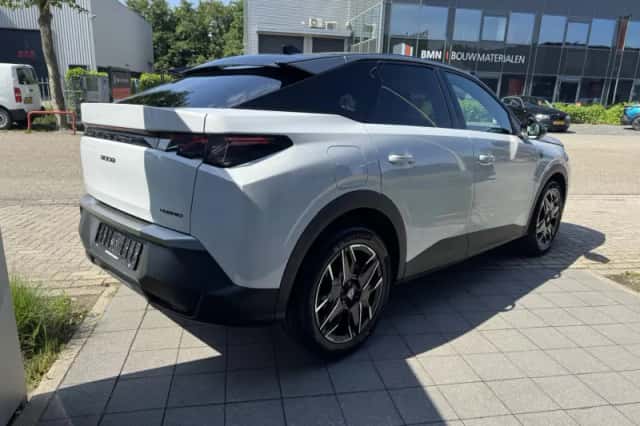 Peugeot 3008 (2025) thumbnail 4