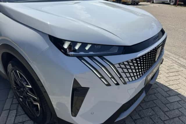 Peugeot 3008 (2025) thumbnail 6