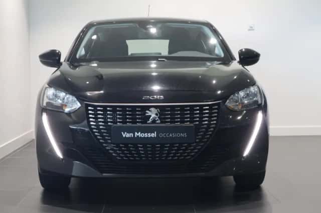 Peugeot 208 (2023) thumbnail 3