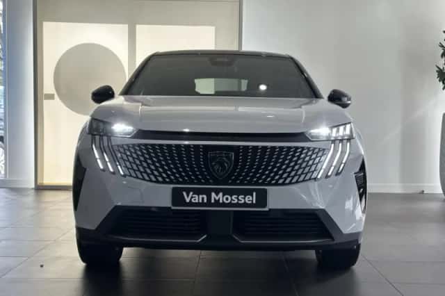 Peugeot 3008 (2025) thumbnail 2