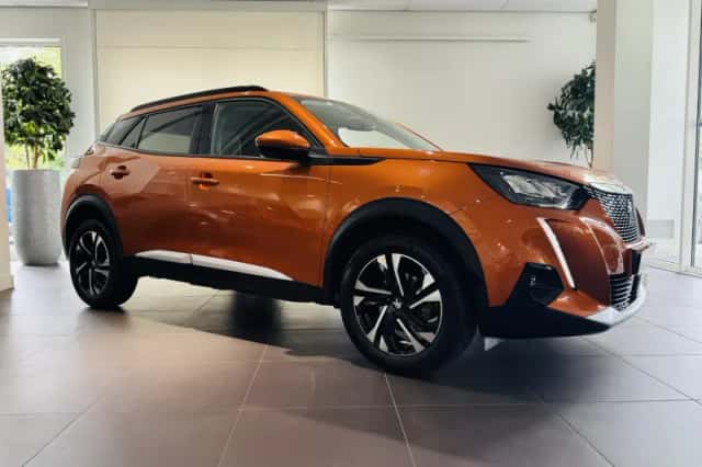 Peugeot 2008 (2021) thumbnail 3
