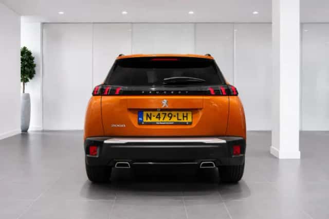 Peugeot 2008 (2021) thumbnail 5