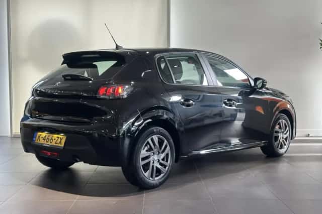 Peugeot 208 (2021) thumbnail 4