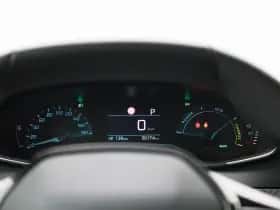 Peugeot e-2008 (2022) thumbnail 8
