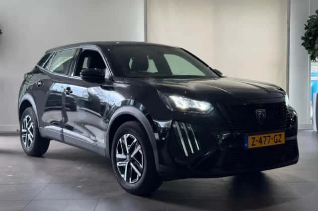 Peugeot 2008 (2024) thumbnail 3