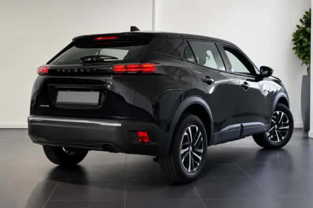 Peugeot 2008 (2024) thumbnail 4