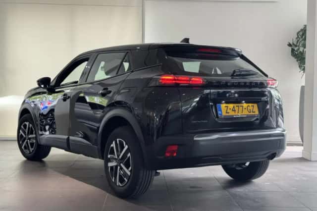 Peugeot 2008 (2024) thumbnail 6