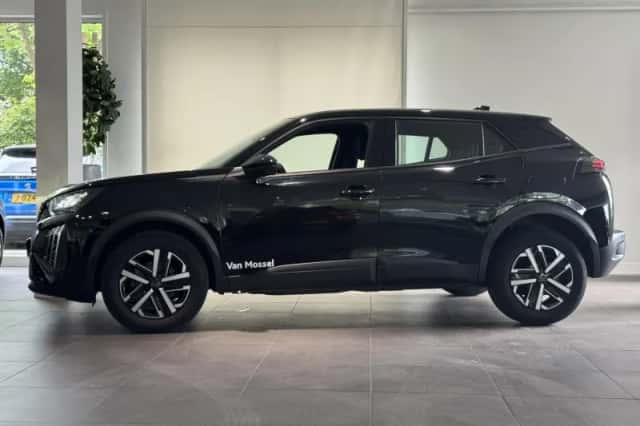 Peugeot 2008 (2024) thumbnail 8
