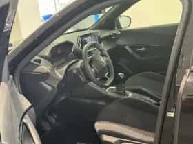 Peugeot 2008 (2024) thumbnail 10
