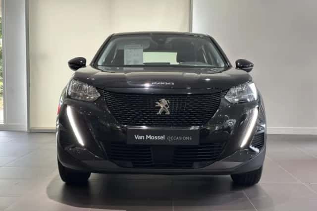 Peugeot 2008 (2022) thumbnail 2