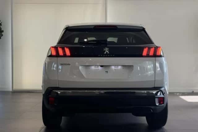 Peugeot 3008 (2021) thumbnail 6