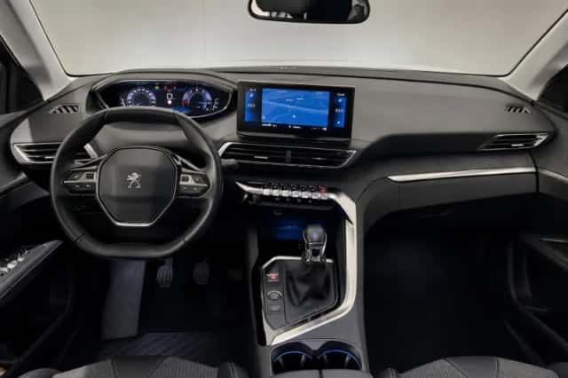 Peugeot 3008 (2021) thumbnail 6