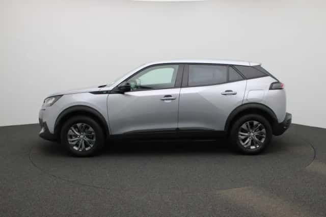 Peugeot e-2008 (2023) thumbnail 4