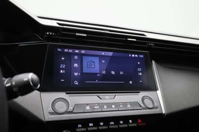 Peugeot 308 (2022) thumbnail 14